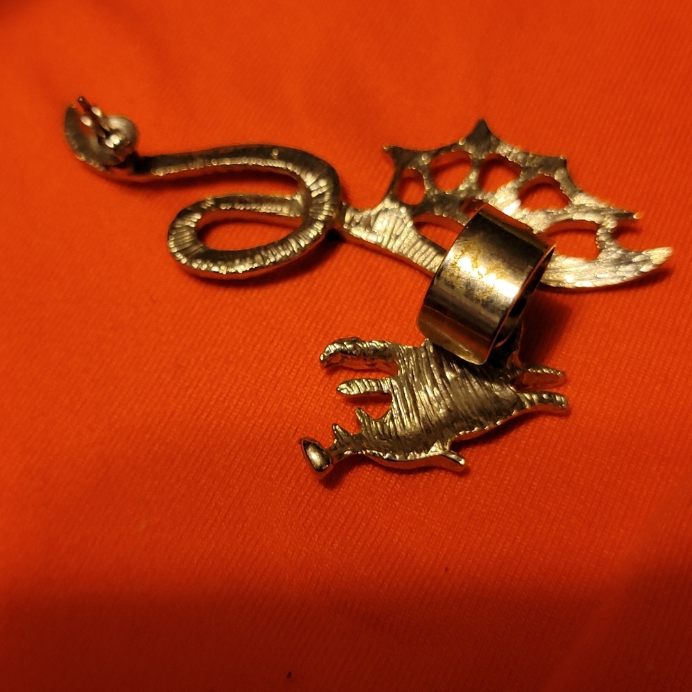 Silver dragon earring - Picture 2 of 2